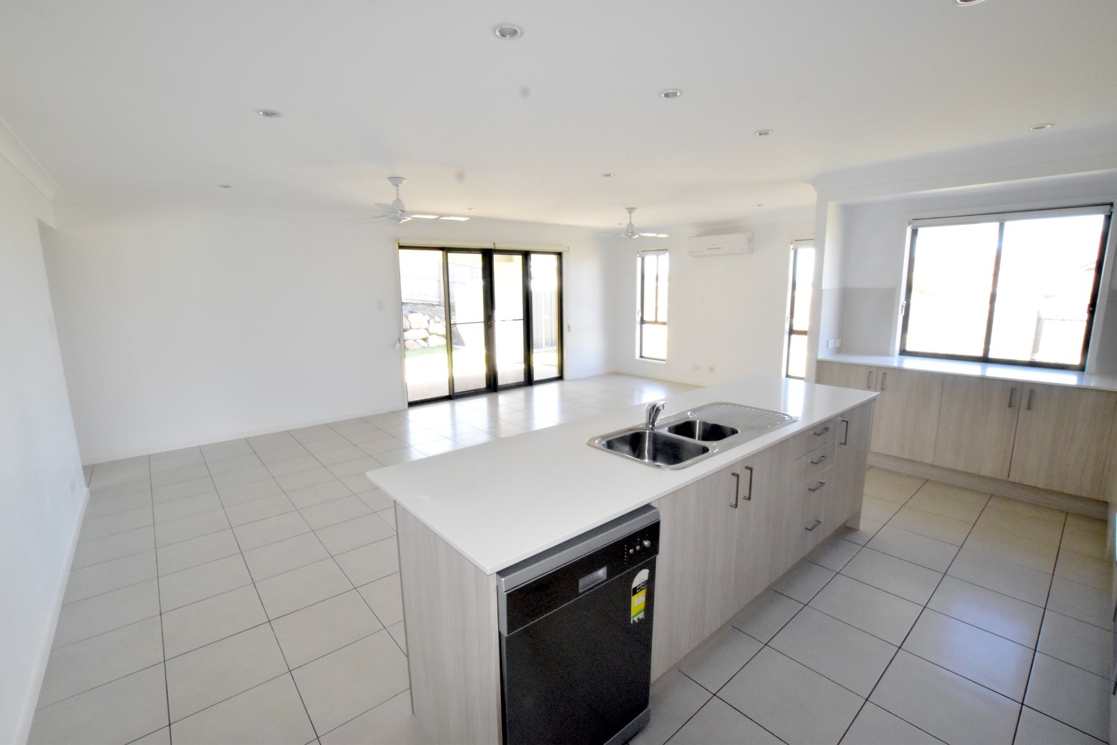 28 Blaxland Court, Glen Eden, QLD 4680