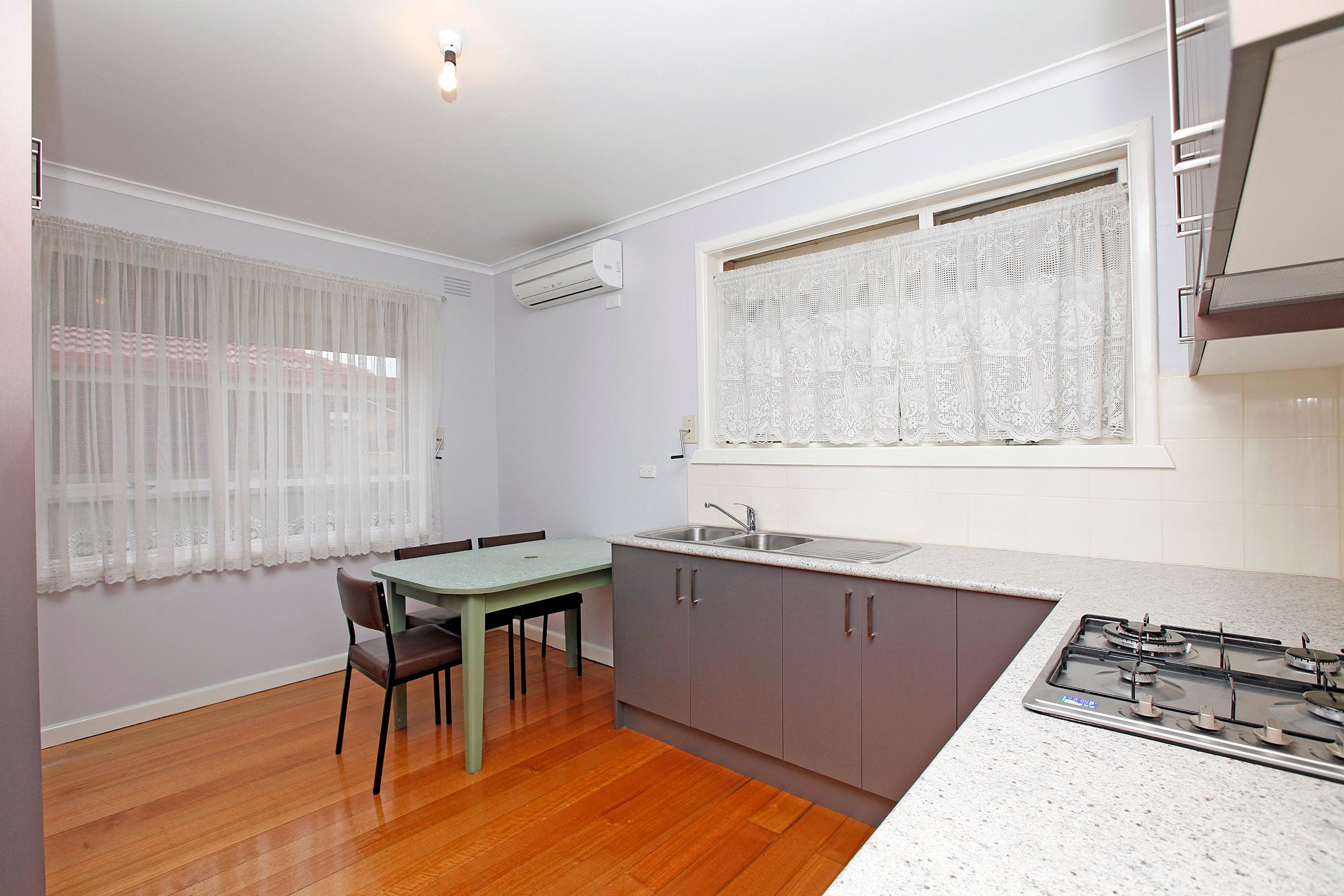 31 Bunker Avenue, Kingsbury, VIC 3083