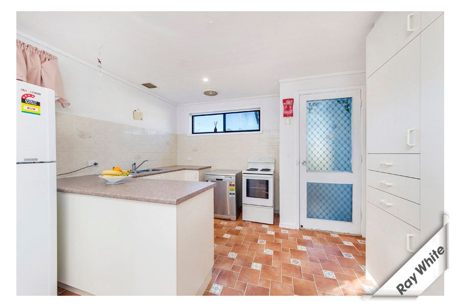 9 Baylis Place, Charnwood, ACT 2615