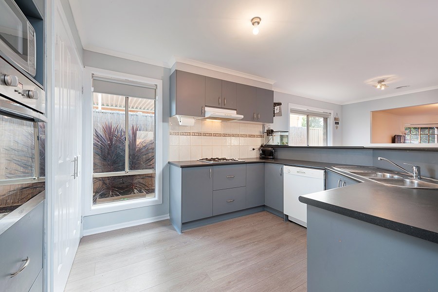 8 Raheen Place, Craigieburn, VIC 3064
