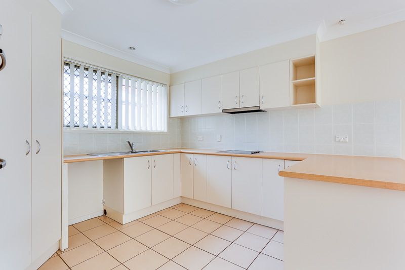 24 Mannix Place, Forest Lake, QLD 4078