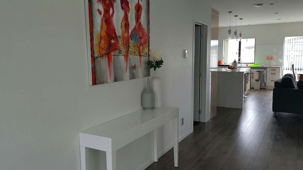 37 Rosewell Crescent photo 3