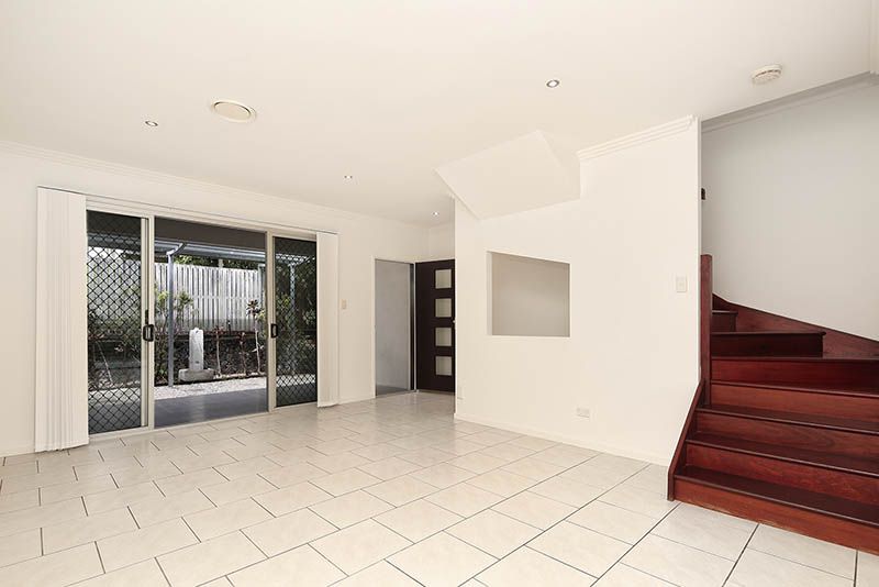 23 Curlew Street, Toowong QLD 4066