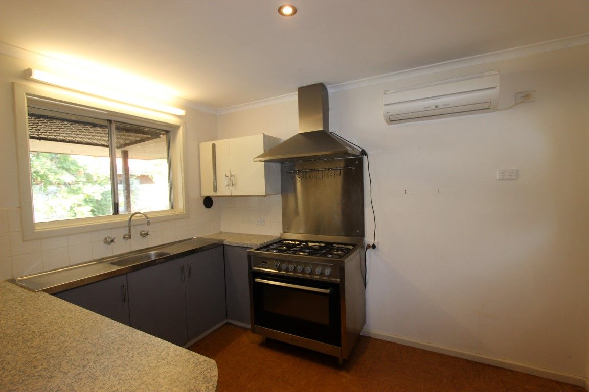 6 Heard Place, Nickol, WA 6714