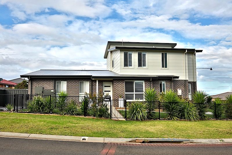 21 Elambra Parade