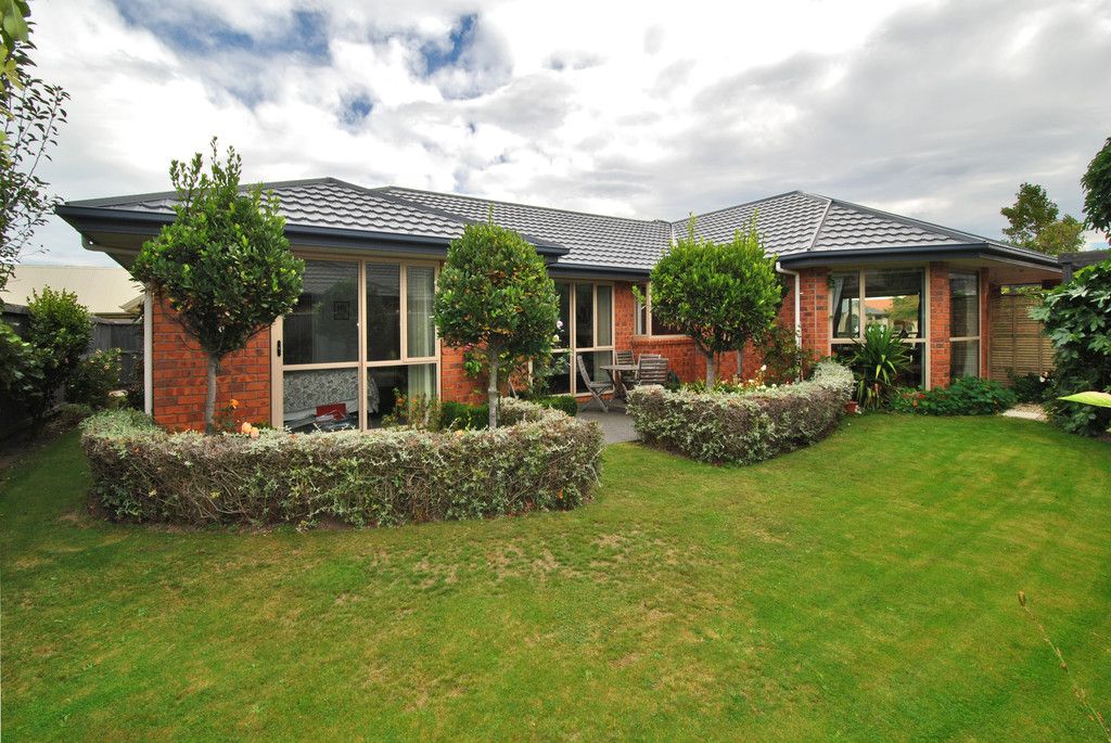 5 Bibiana Street, Aidanfield, Canterbury