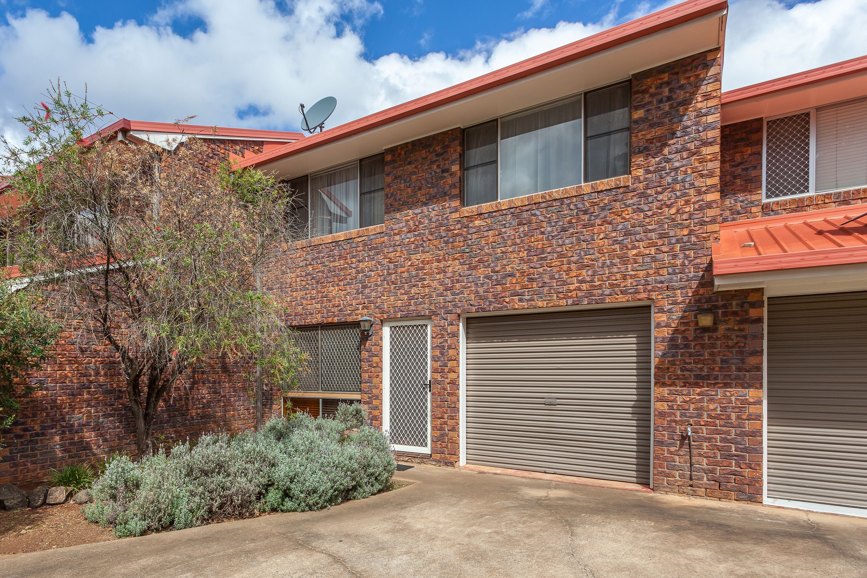88 Anzac Avenue, Newtown QLD 4350