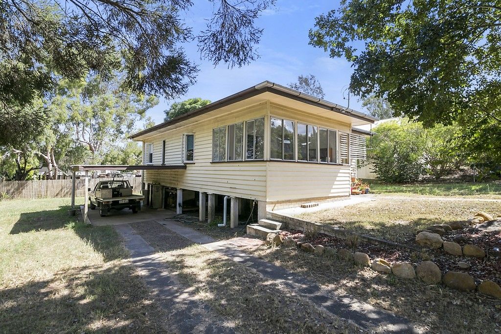 32 Stephenson Street, Sadliers Crossing, QLD 4305