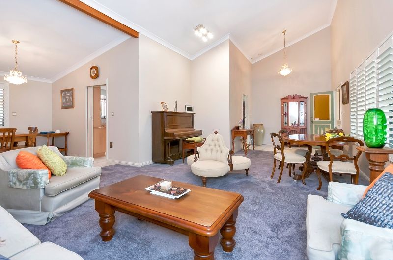61 Stephenson Street, COALFALLS, QLD 4305