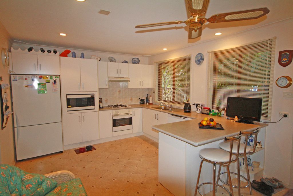 2 Geranium Avenue, Macquarie Fields, NSW 2564