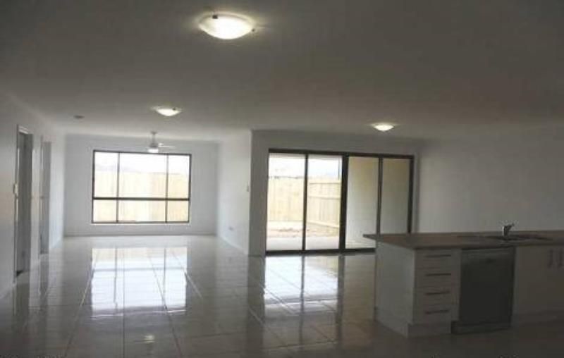 1/21 Hopkins Chase, CABOOLTURE, QLD 4510