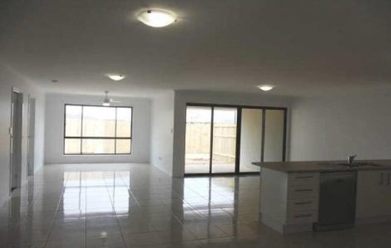 1/21 Hopkins Chase, CABOOLTURE, QLD 4510