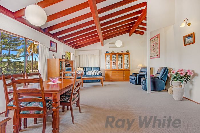 8 Seppelt Close, Eleebana, NSW 2282