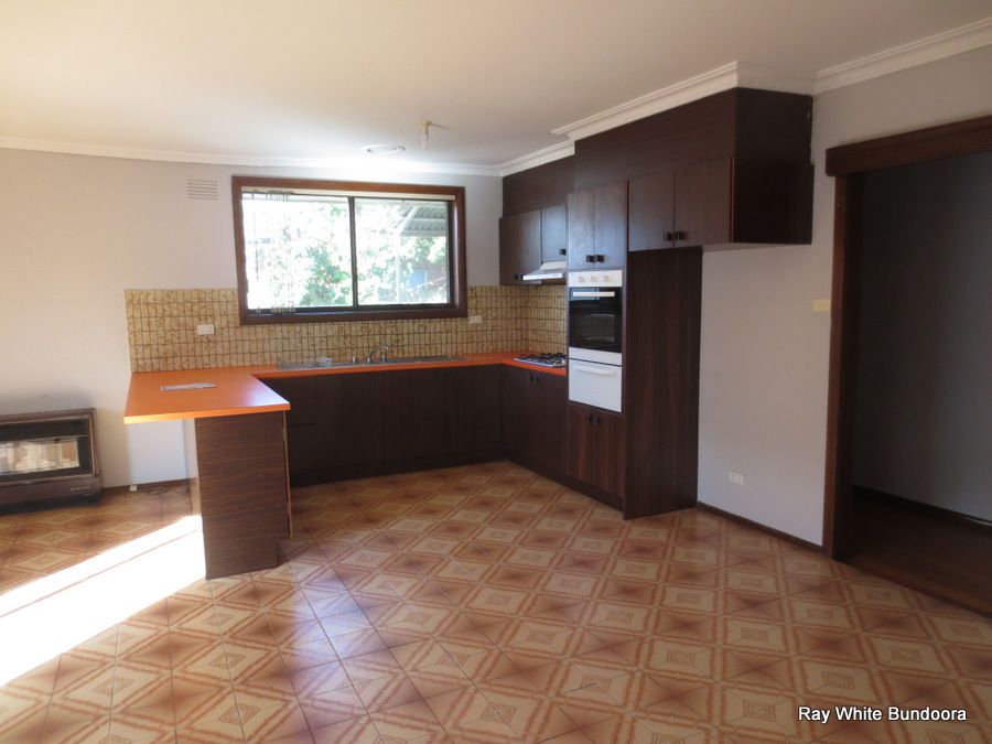 9 Hermitage Crescent, BUNDOORA, VIC 3083