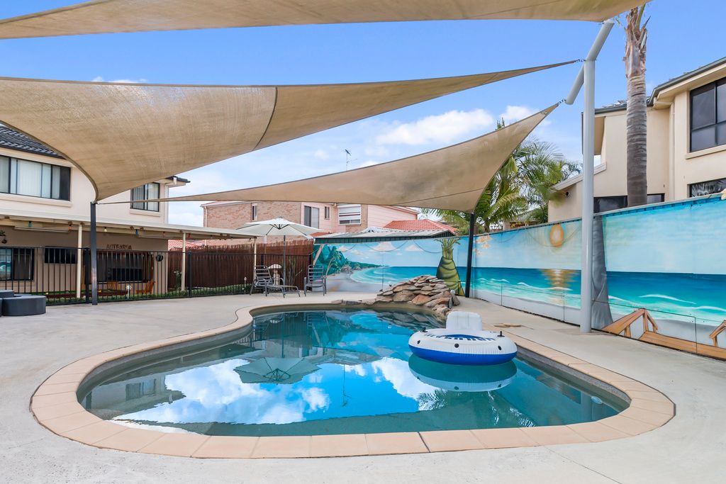 62 Lindeman Crescent, Green Valley, NSW 2168