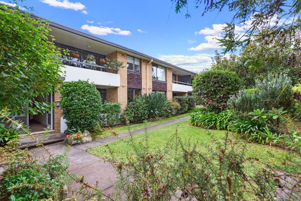 77 Burns Bay Road, Lane Cove NSW 2066