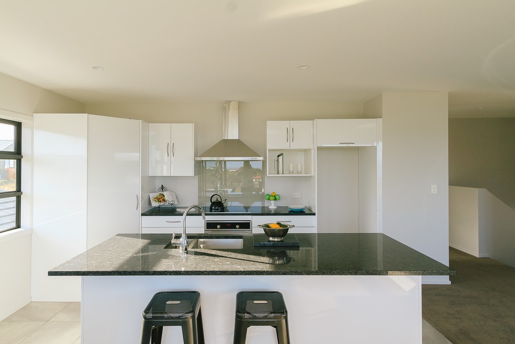 8 Lime Grove, Maungaraki, Lower Hutt City