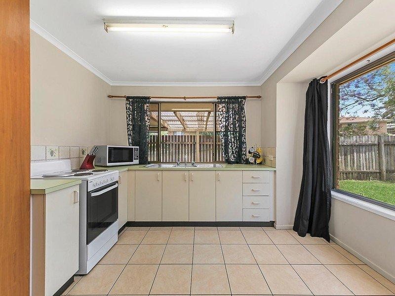 22 Yalumba Crescent, Wilsonton Heights, QLD 4350