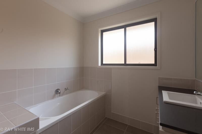 16 Cottrell Drive, Pimpama, QLD 4209
