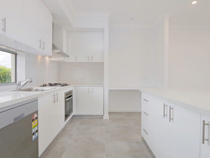 4/228 Surrey Road, Kewdale, WA 6105