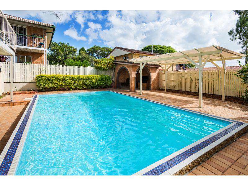 4 Naples Street, Wishart, QLD 4122