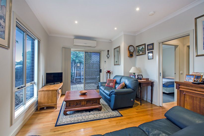1/8 White Street, Reservoir, VIC 3073