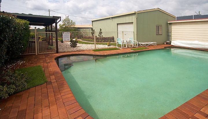 2 Matthews Street, Harristown, QLD 4350