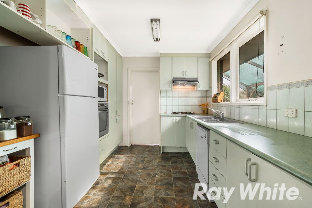 31 Dunbarton Drive, Wantirna, VIC 3152