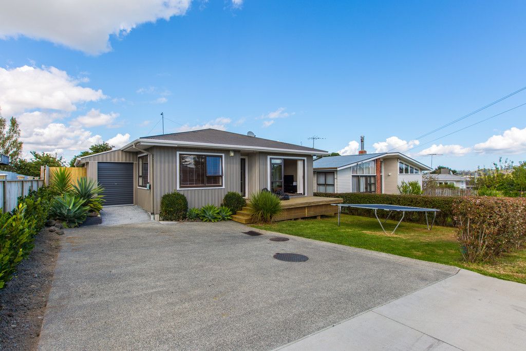 28 Wellesley Road, Mangere Bridge, Manukau City