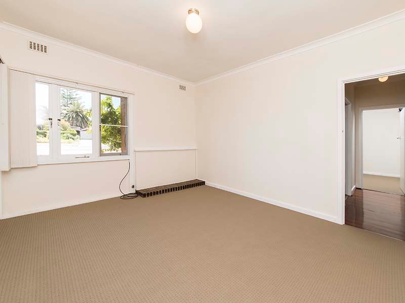 19 Coolbellup Avenue, Coolbellup, WA 6163