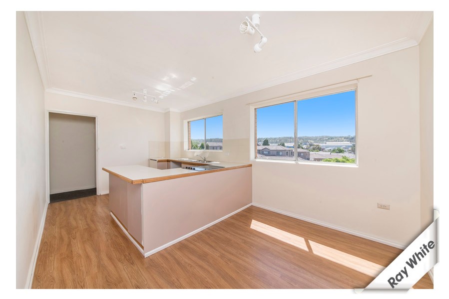 2/10 Carrington Street, Queanbeyan, NSW 2620