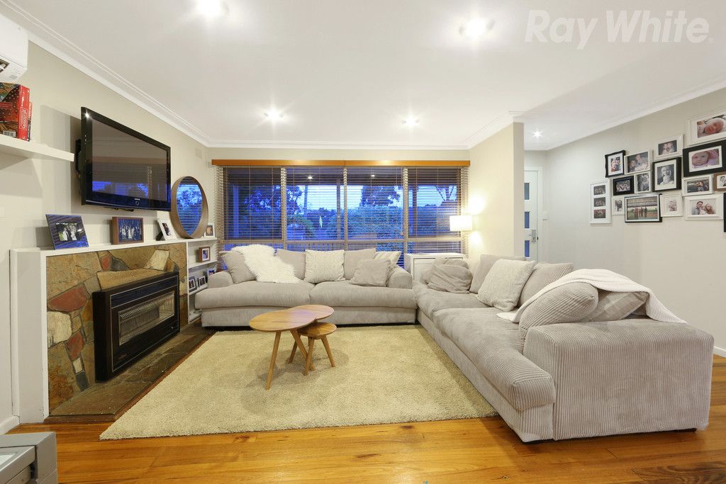 1 Towner Drive, Knoxfield, VIC 3180