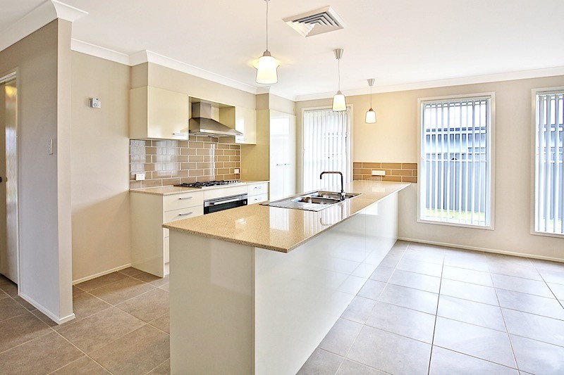 9 Silvereye Close, South Nowra, NSW 2541
