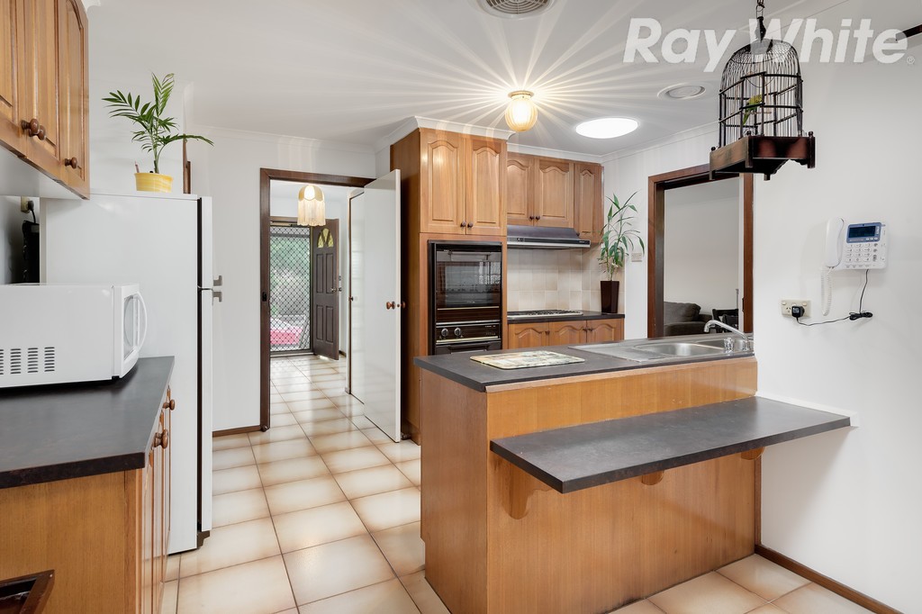 12 McLaughlin Crescent, Mill Park, VIC 3082