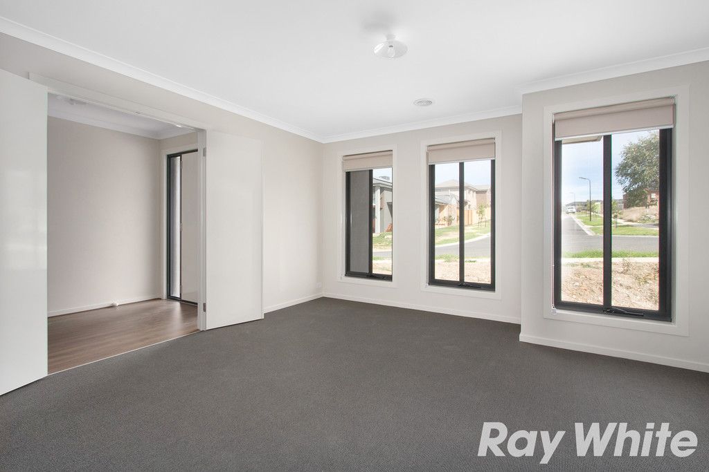 14 Montalto Drive, Pakenham, VIC 3810