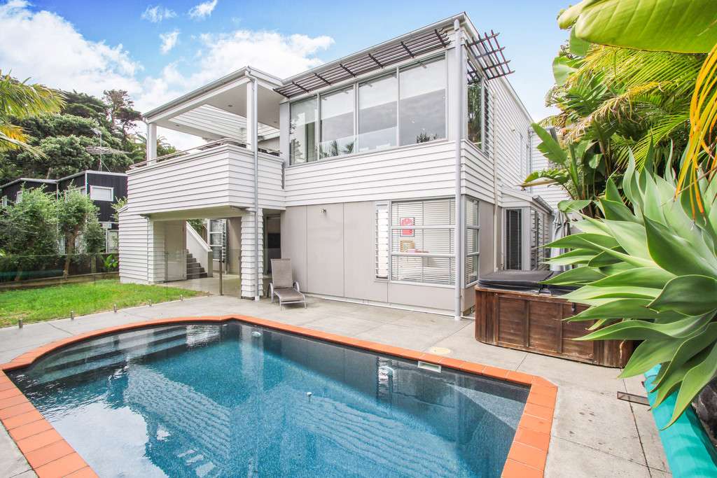 54 Rarangi Road photo 0