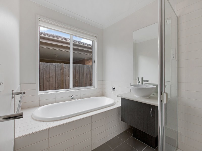 8 Rowanval Terrace, Mernda, VIC 3754