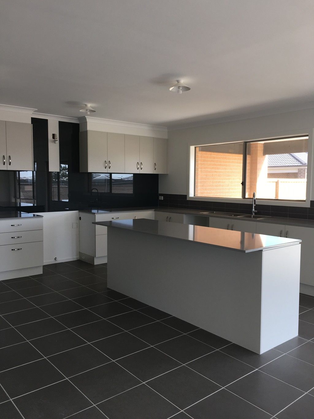 11 Chaucer Crescent, Truganina, VIC 3029