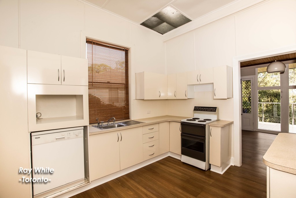 9 Sunset Close, Wangi Wangi, NSW 2267