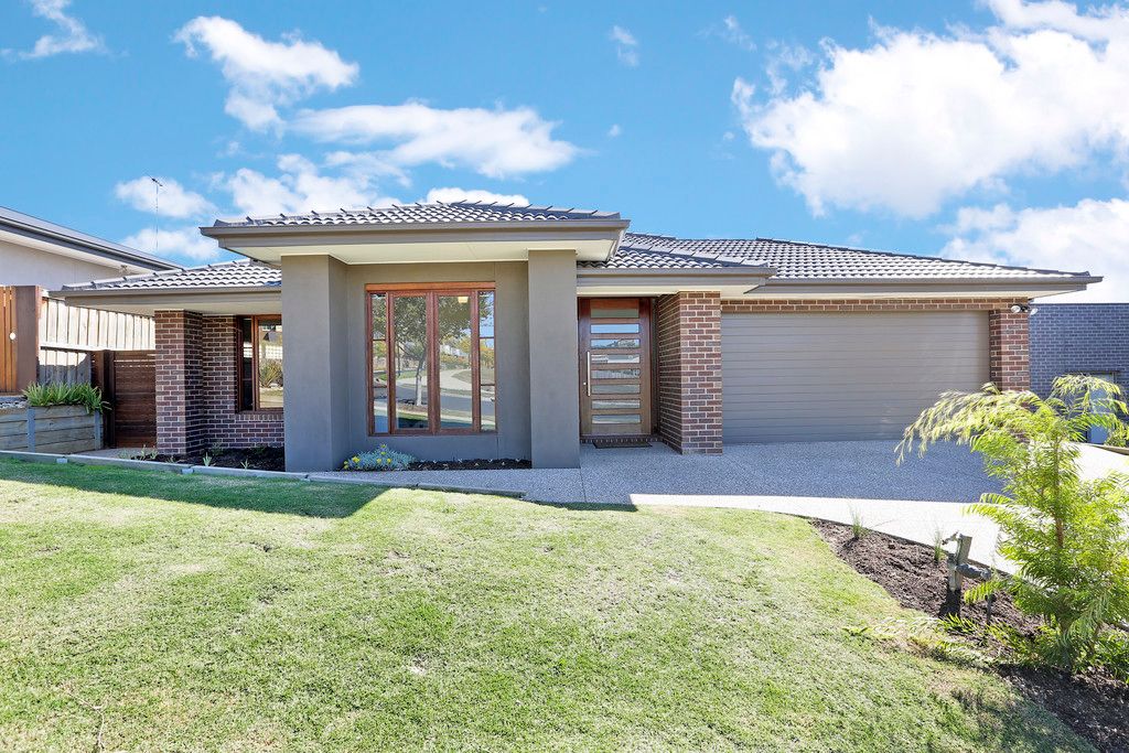 8 Avondale Avenue, Highton, VIC 3216