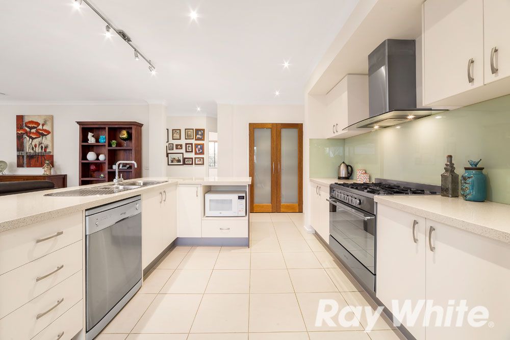 11 Sugar Gum Drive, Doreen, VIC 3754