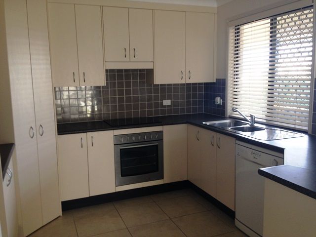 30 Lamb Avenue, Gracemere, QLD 4702