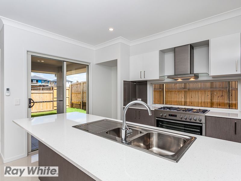 12 Cooloola Crescent, North Lakes, QLD 4509
