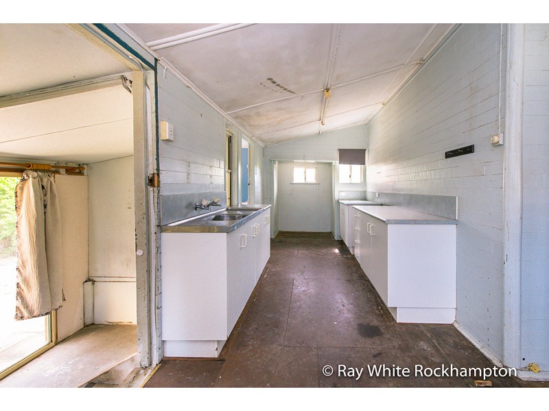 295 Dean Street, Berserker, QLD 4701