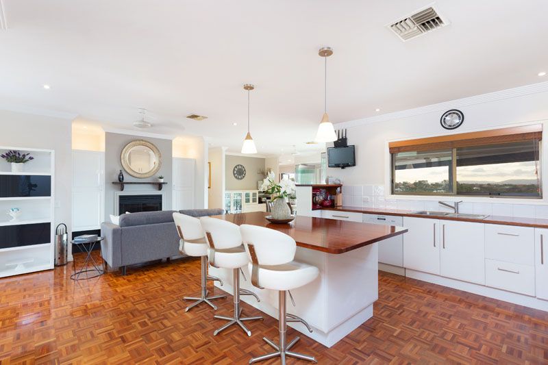 4 Sirius Street, Coorparoo, QLD 4151