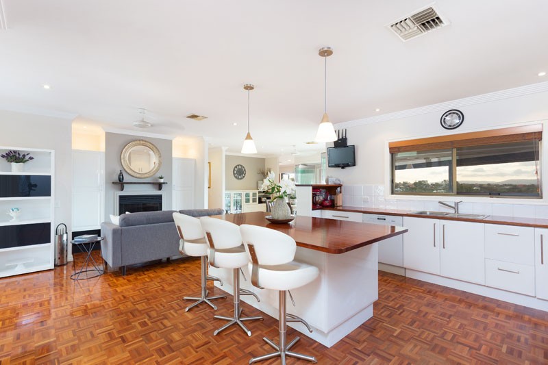 4 Sirius Street, Coorparoo, QLD 4151