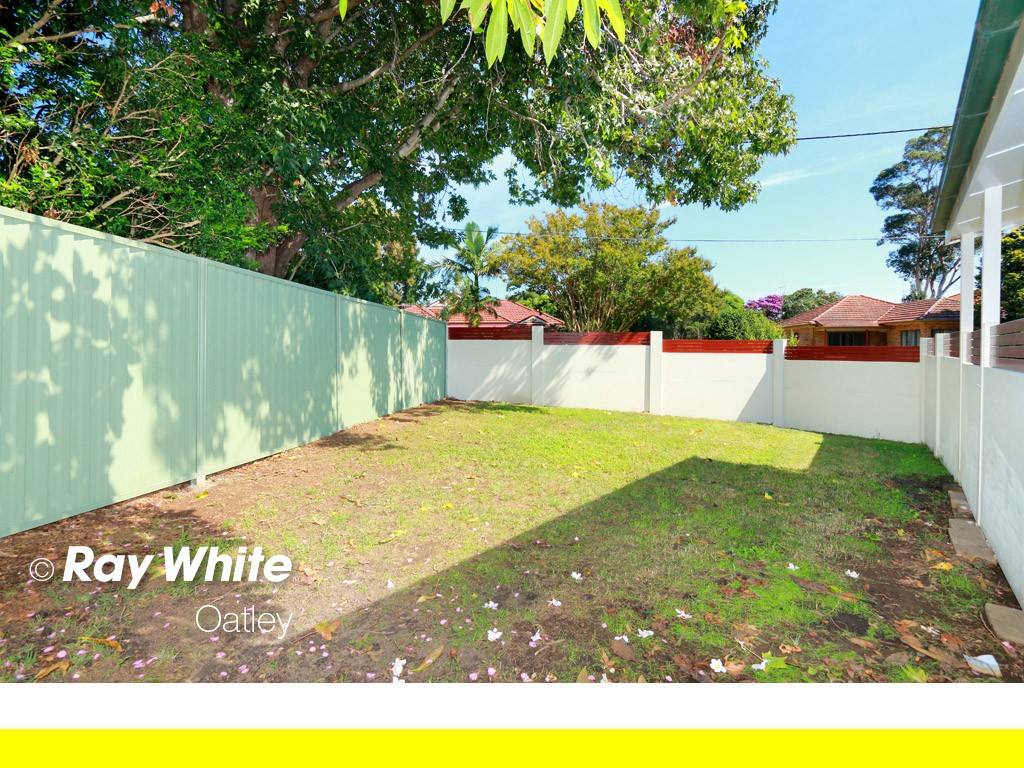 25 Tournay Street, Peakhurst, NSW 2210