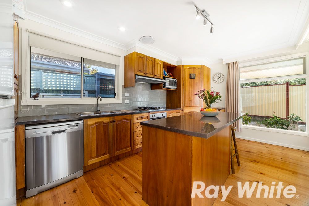 84 Harborne Street, Macleod, VIC 3085