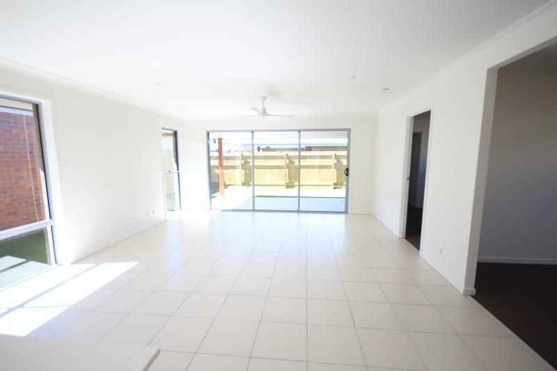 30 Brookside Circuit, Ormeau, QLD 4208