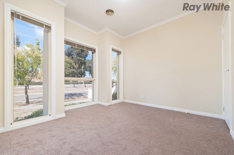28 Malabar Street, Roxburgh Park, VIC 3064